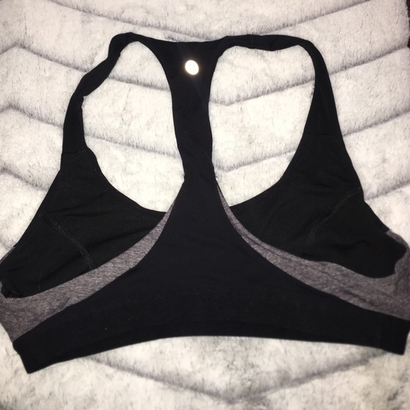 Lululemon sports bra - Picture 3 of 3
